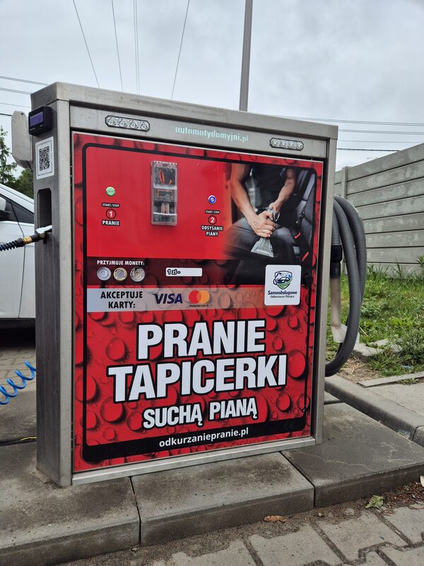 Samoobsługowy automat do prania tapicerki przy ul. Regulskiej 63 w Warszawie Ursusie